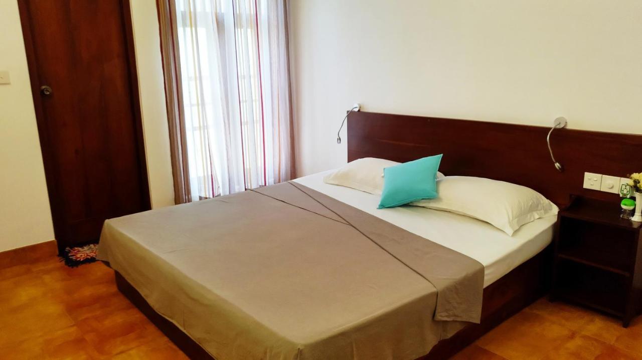 Mina Villa Hikkaduwa Rom bilde